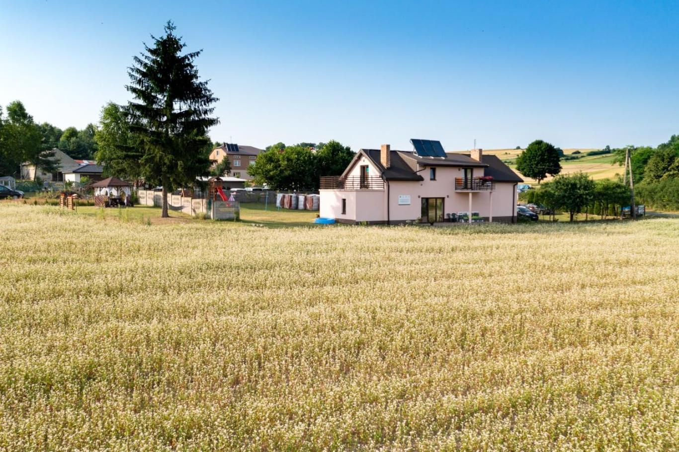 Jurajskie Pokoje Pod Lasem Bobolice  Exterior photo